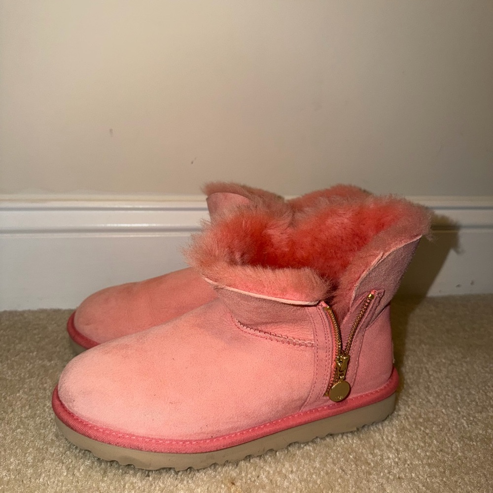 Ugg Bailey Zip Mini Boot Size 7 - image 5